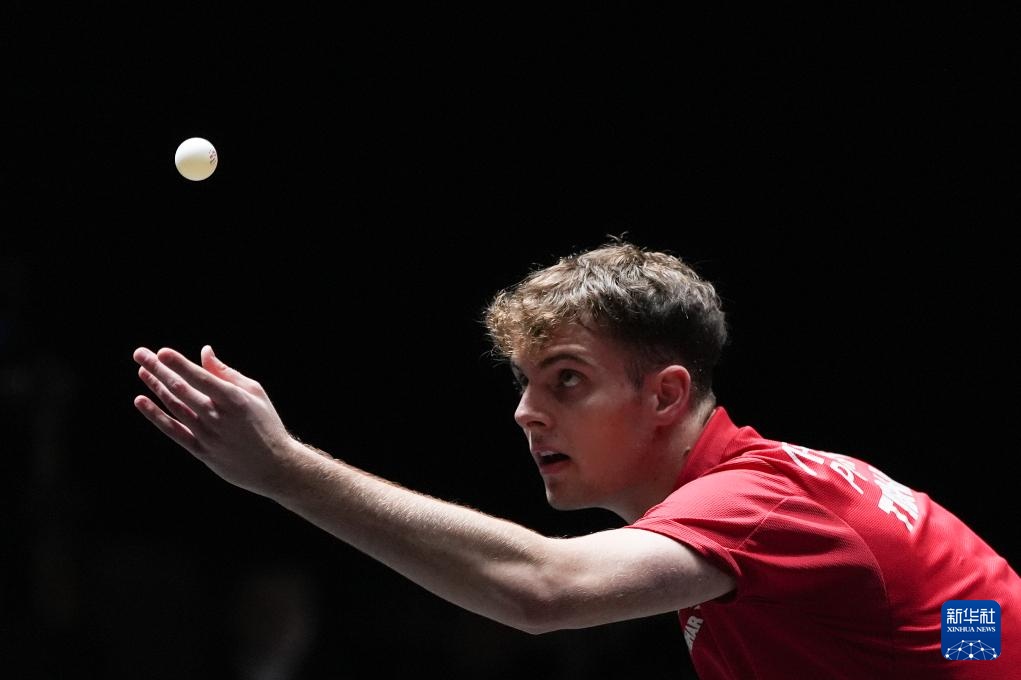 也是对湖人 也是对湖人