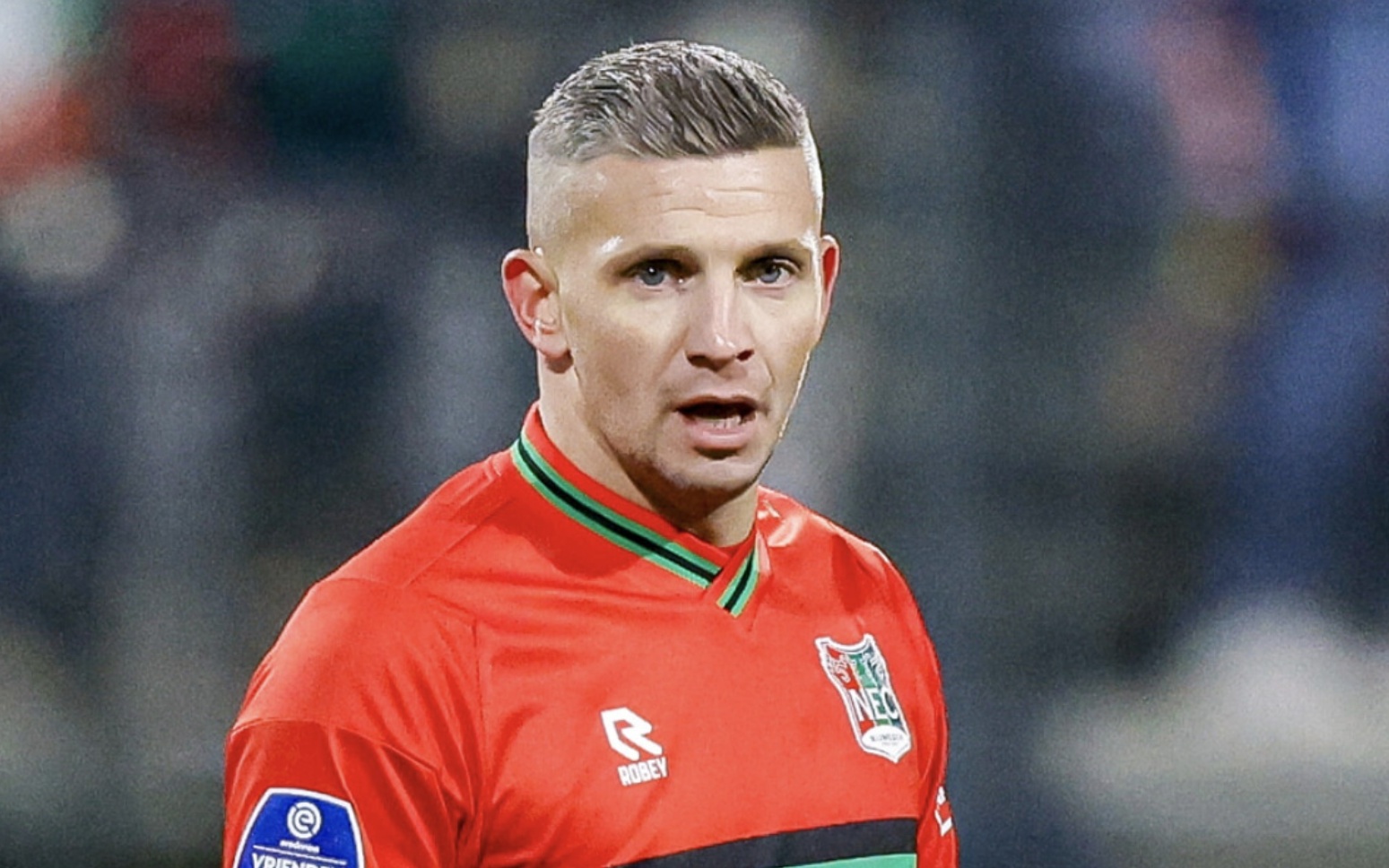 请告诉我 请告诉我