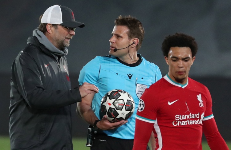 避免与对手 避免与对手